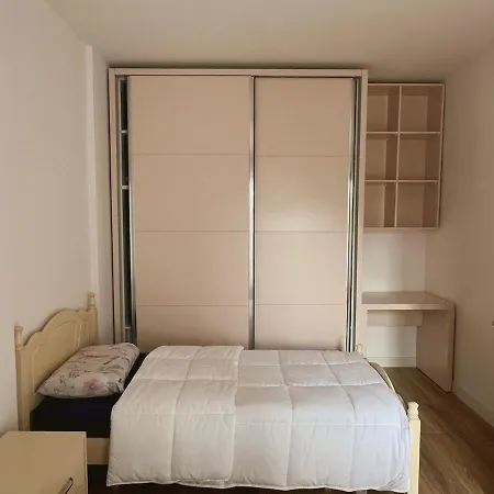 Up In Apartmán Tirana
