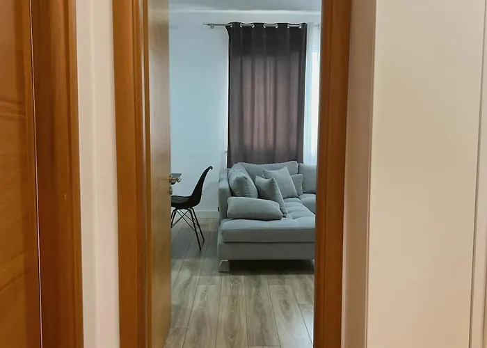 Up In Apartman